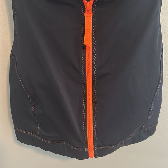 Fabletics Zip-Front Racerback Shaping Swim Top. Size 3X - Picture 3 of 5